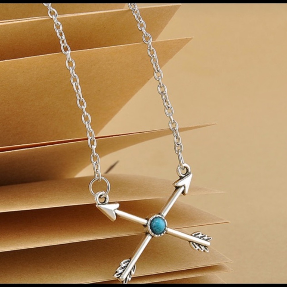 Silver alloy necklace ⭐️offers welcome⭐️